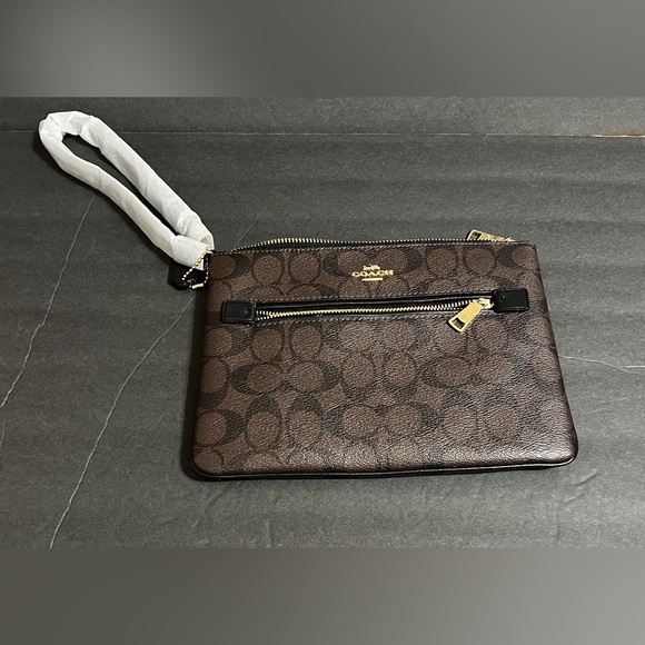 Coach Bags Coach Gallery Pouch In Signature Canvas With Black Accents Poshmark